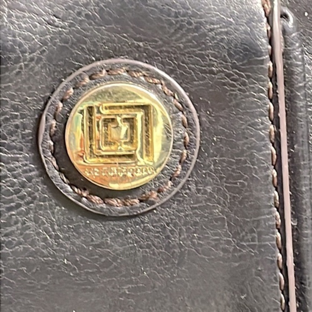 Liz Claiborne Vintage faux vegan leather backpack. Dark brown, can look black. - Picture 5 of 16
